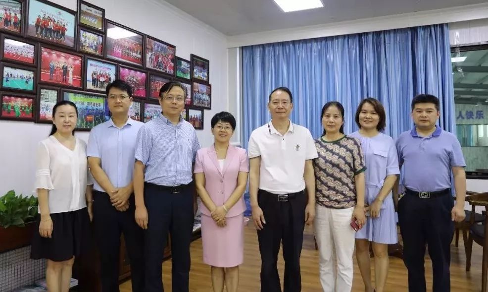 一院院長最新動(dòng)態(tài)與小巷深處的特色小店探秘揭秘