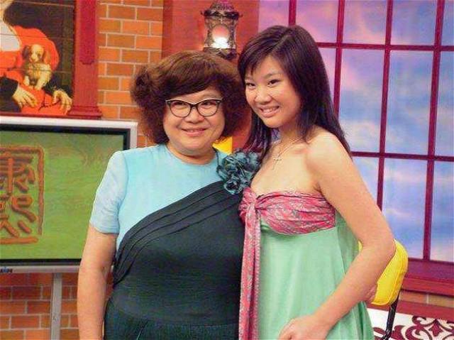 錢爸爸最新動(dòng)態(tài),錢爸爸最新動(dòng)態(tài)，小巷中的獨(dú)特風(fēng)味探索