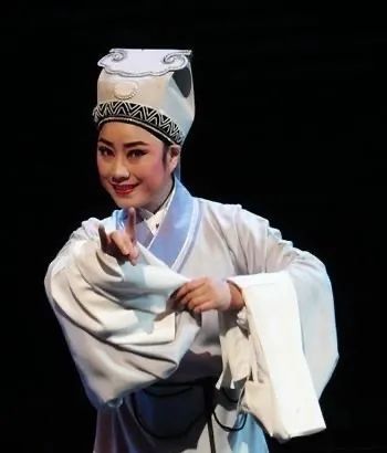 越劇演員鄭國鳳,越劇演員鄭國鳳的日常趣事與情感紐帶