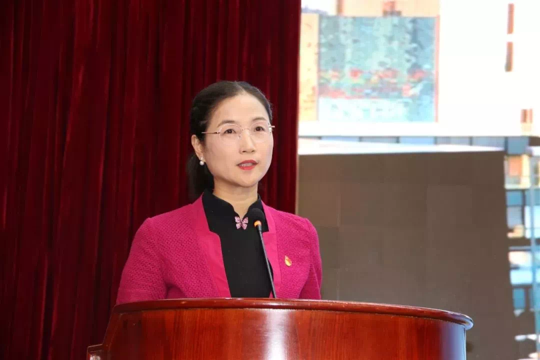 演員紀(jì)玲的表演藝術(shù)學(xué)習(xí)指南，從初學(xué)者到進(jìn)階者的全方位指南