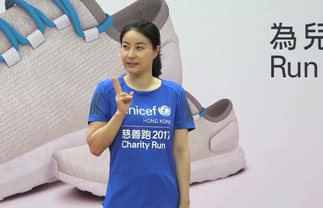 郭晶晶近況揭秘，小巷中的獨特風味探尋