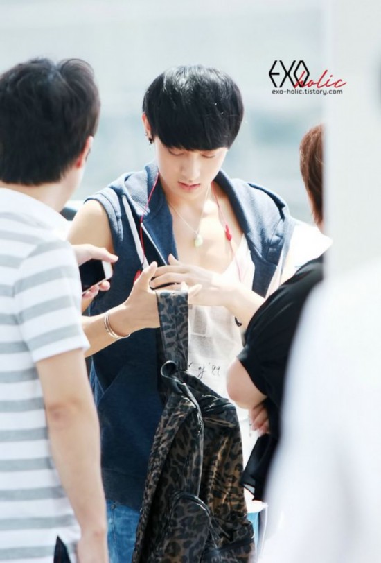 樸燦烈最新照片集，展現(xiàn)流行天王的多面魅力