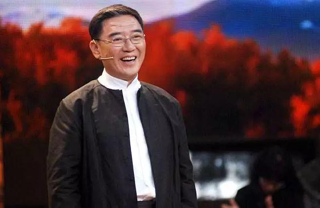 小大夫，巷弄深處的醫(yī)療溫情與特色小店的故事。