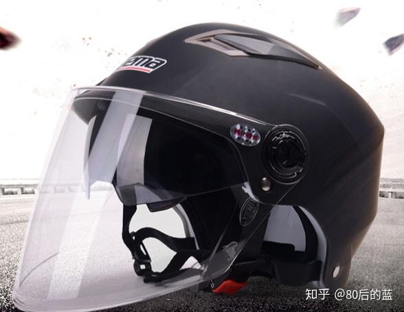 頭盔新規(guī)發(fā)布，多方觀點碰撞與個人立場探討