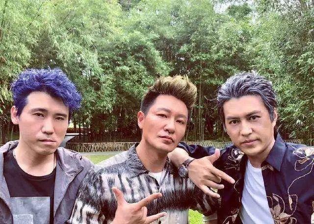 靳東新作發(fā)布，影視盛宴，魅力四溢！