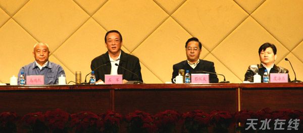 酒鋼馬鴻烈最新動態(tài)揭秘，小巷中的隱藏瑰寶