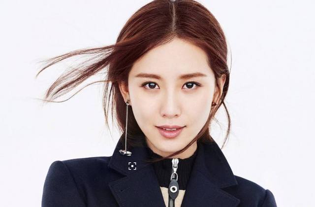 女明星的星光名字，星光之下的獨(dú)特魅力與紐帶