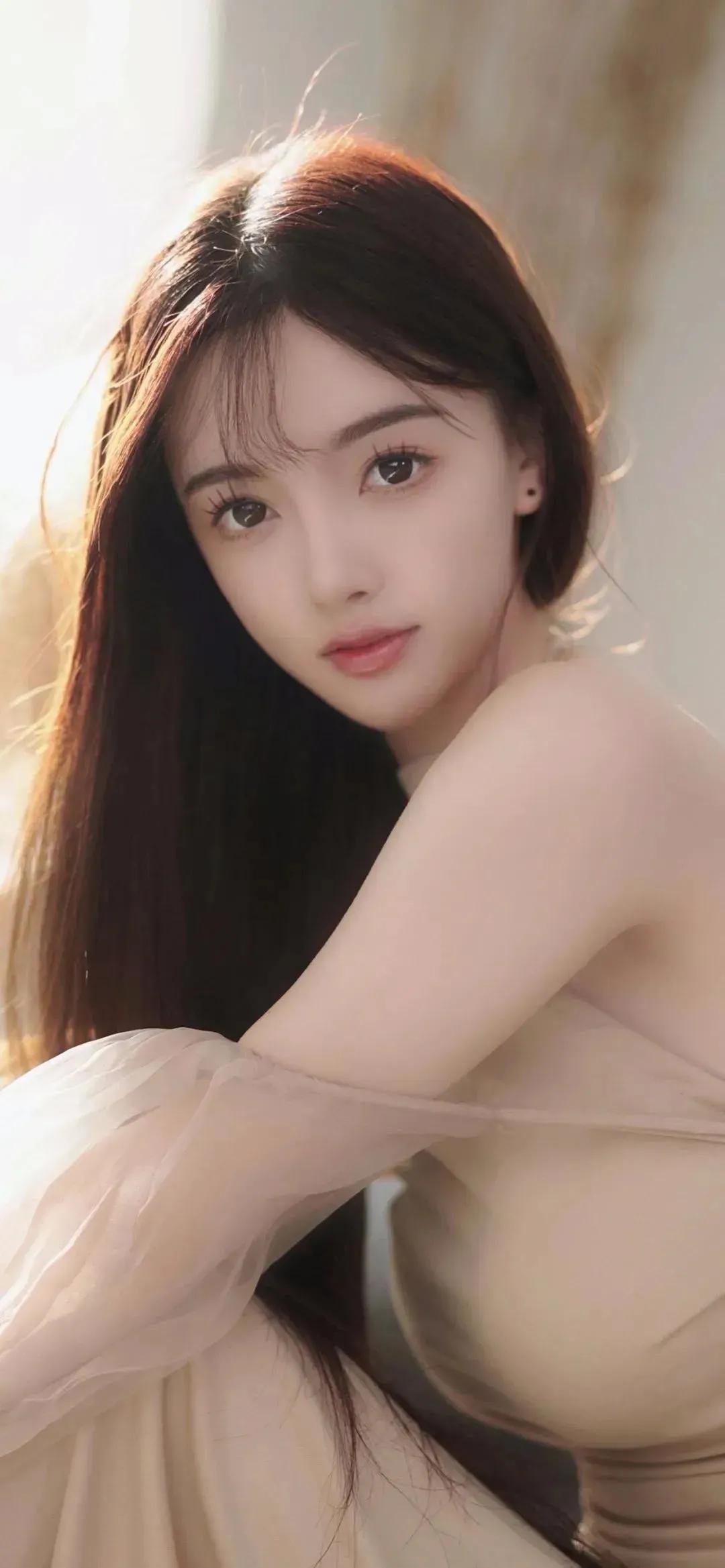 最新時(shí)尚潮流揭秘，三大看點(diǎn)引領(lǐng)時(shí)尚前沿風(fēng)潮