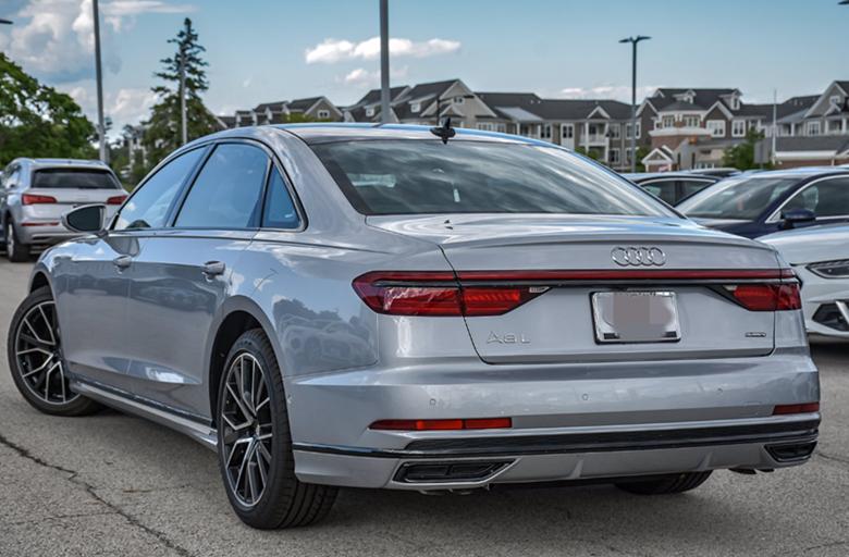 最新款A(yù)8L,最新款A(yù)8L，一段車(chē)內(nèi)的溫馨旅程