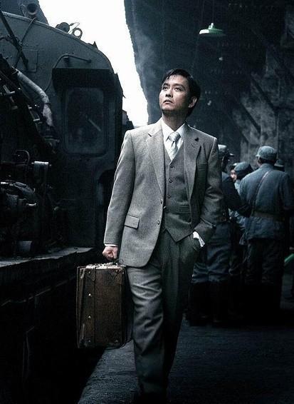 重慶諜戰(zhàn)電視劇,重慶諜戰(zhàn)電視劇，迷霧中的英雄傳奇