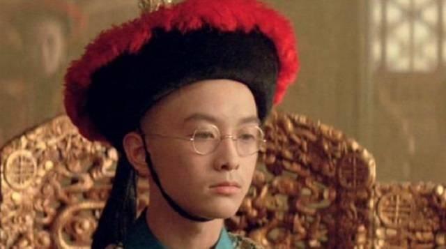 末代皇帝演員與科技產(chǎn)品的完美融合，感受科技魅力的體驗(yàn)