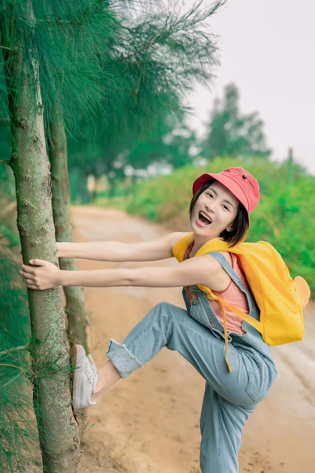 “動感之星小玲最新作品”,動感之星小玲最新作品——科技璀璨，生活因你而不同