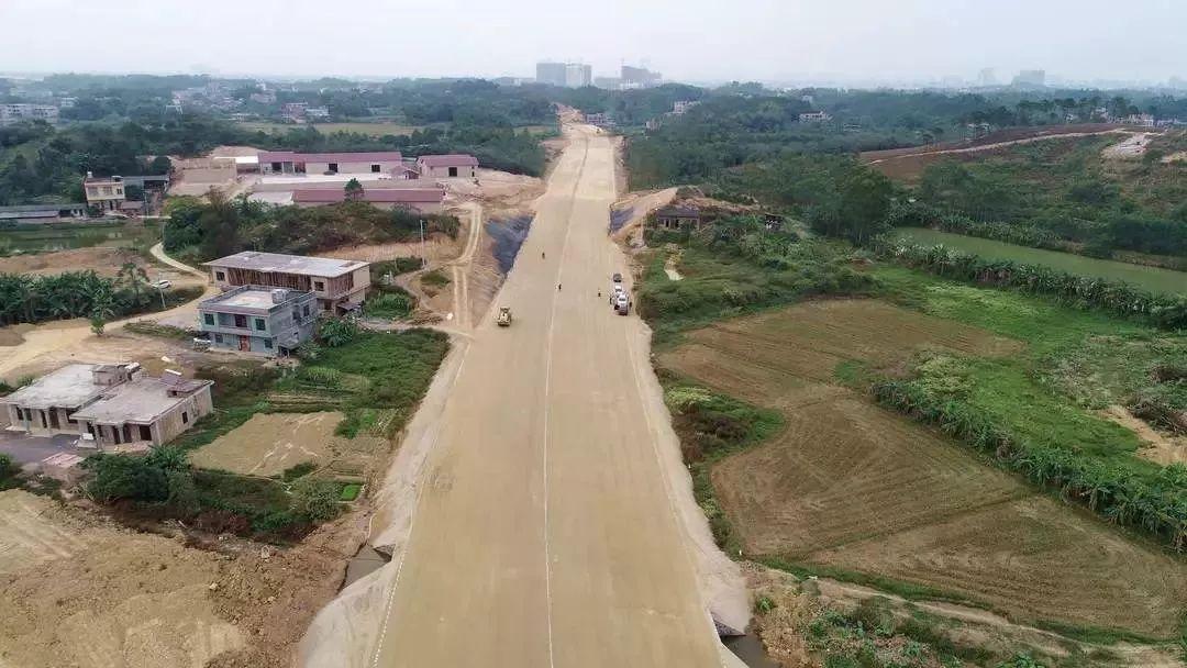 玉湛高速最新進(jìn)展及小巷獨特風(fēng)味探秘