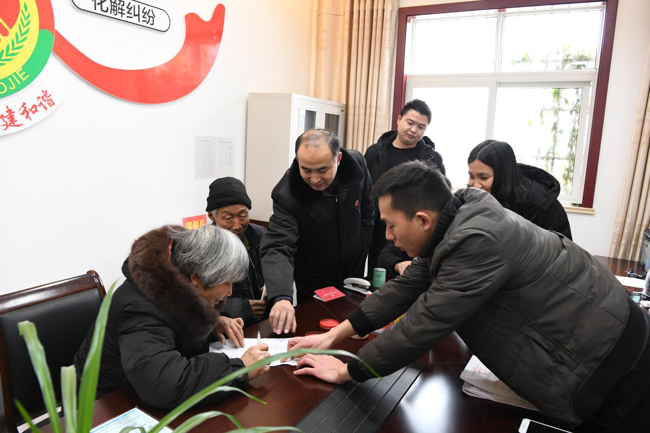 唐河最新交通事故，變化中成長，自信照亮前行之路