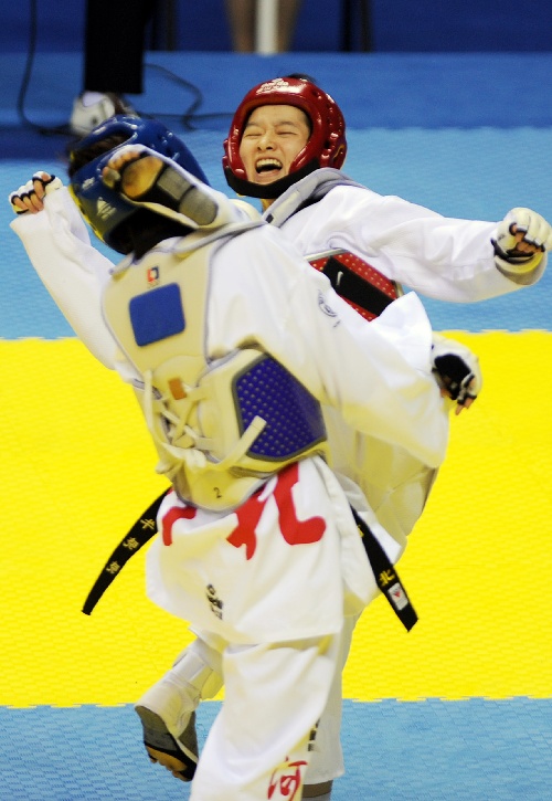 吳靜鈺跆拳道比賽視頻,吳靜鈺的跆拳道賽場(chǎng)，友情、汗水與夢(mèng)想交織的日常