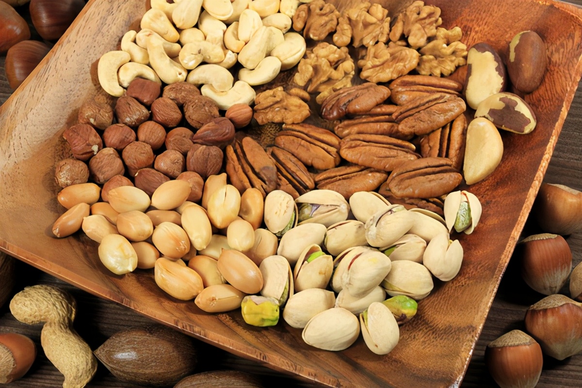 最新堅(jiān)果精選，深度探究背景、事件與地位的影響