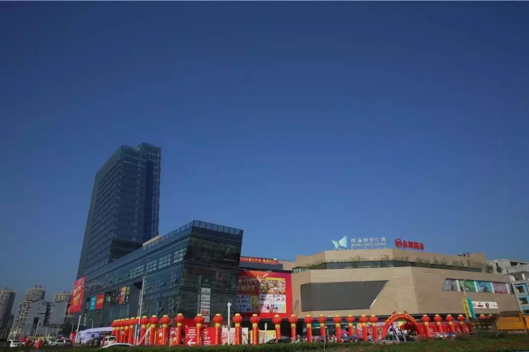 走進(jìn)時代火鍋盛宴，探尋上市火鍋店之旅