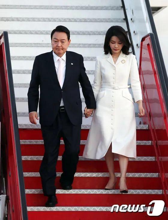 韓國現(xiàn)任總統(tǒng)的身份影響深度解析，身份揭秘與當(dāng)前觀點(diǎn)探討