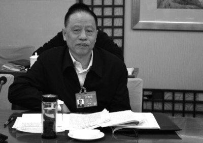 張堅(jiān)演員，演技深度解析與個(gè)人立場(chǎng)探討