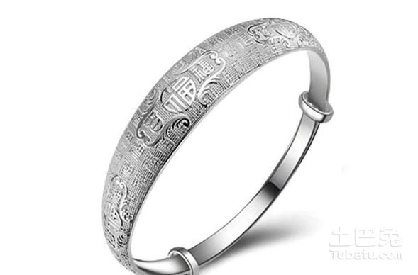 最新銀手鐲款式，時尚潮流下的個性表達與立場展現(xiàn)