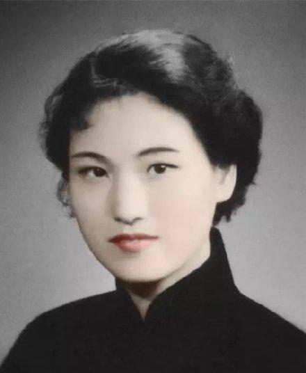 越劇璀璨明珠——王文娟的舞臺人生