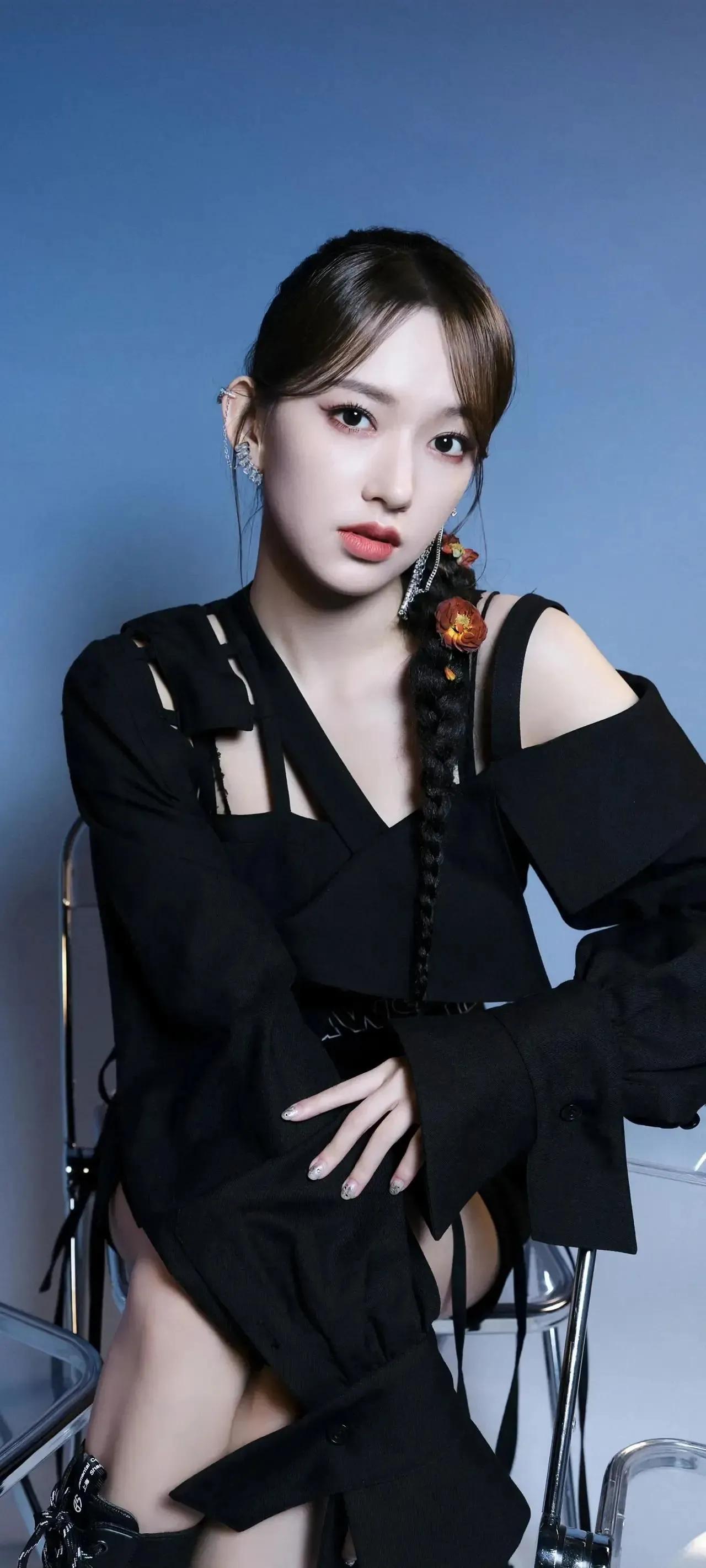 程瀟最新照片引發(fā)的公眾關(guān)注與個(gè)人立場(chǎng)思考