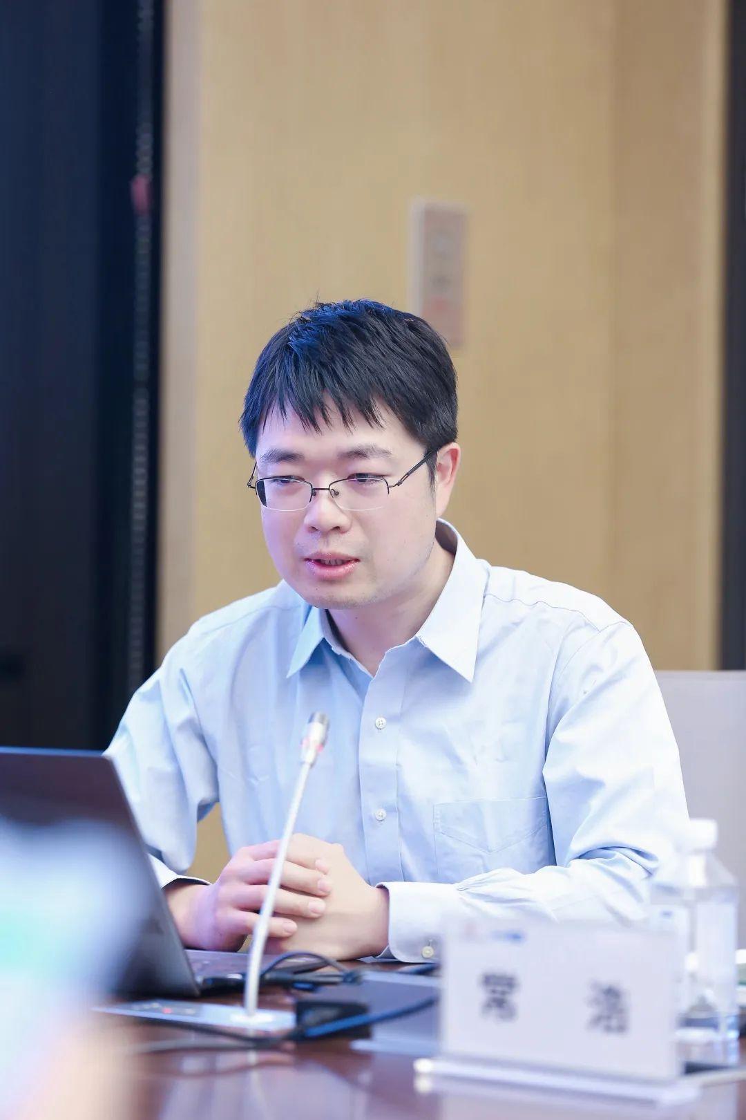 朗新科技，科技溫情與友情紐帶下的日常趣事與最新資訊