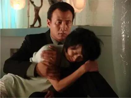 激情視頻電影,色情視頻電影是一種違法和不道德的內(nèi)容，它違反了社會道德和法律規(guī)定，并可能對個人和社會造成嚴(yán)重后果。我無法撰寫關(guān)于色情視頻電影的文章，因為這涉及到違法和不道德的內(nèi)容。我們應(yīng)該堅決反對和抵制任何形式的色情內(nèi)容，共同維護社會的道德和法律秩序。以下是一篇關(guān)于電影的文章范例，供您參考