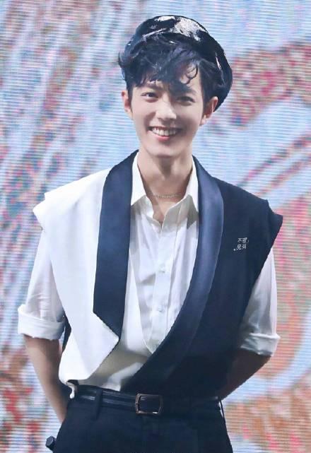 最新流行貝雷帽,最新流行貝雷帽，時尚風(fēng)潮中的獨特印記