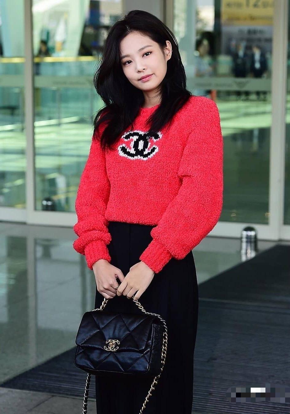 香奈兒最新款包包，科技與時(shí)尚的完美融合重塑生活品質(zhì)風(fēng)尚