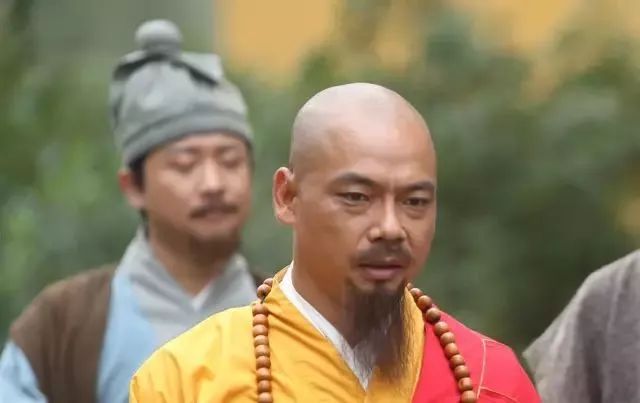 演過和尚的演員引領(lǐng)科技革新，智能生活體驗(yàn)全新升級之旅