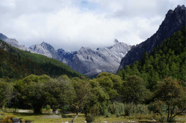 川西最新旅游攻略，絕美風(fēng)景一網(wǎng)打盡！