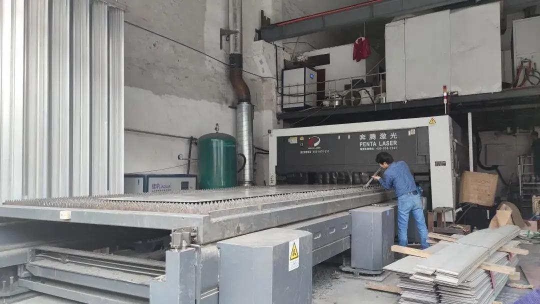 激光切割機(jī)，觸摸未來的精工利器，價(jià)格與體驗(yàn)全解析