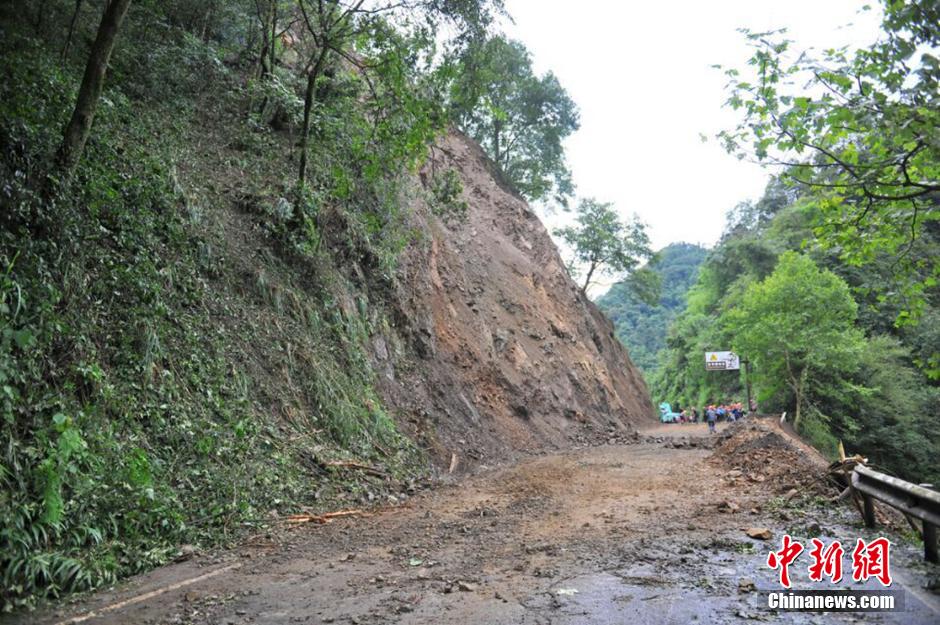 峨眉山最新塌方情況及科技監(jiān)測(cè)與前沿體驗(yàn)展現(xiàn)