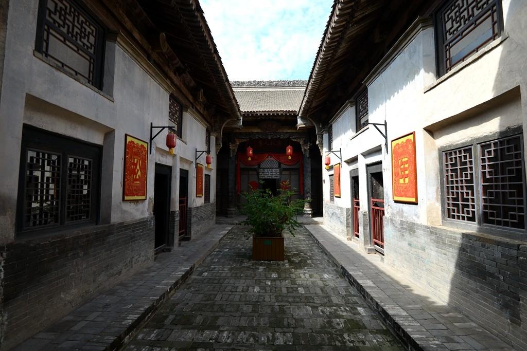 李家大院電視劇,李家大院電視劇，深度解讀其歷史底蘊(yùn)與當(dāng)代價(jià)值