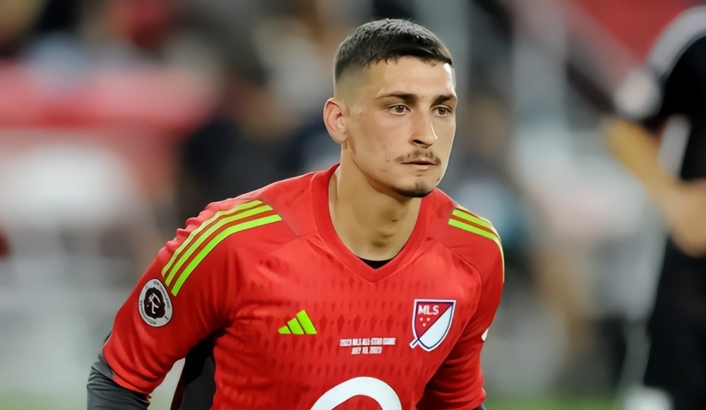 曼聯(lián)轉(zhuǎn)會動態(tài)速遞，全面指南與最新轉(zhuǎn)會動態(tài)詳解