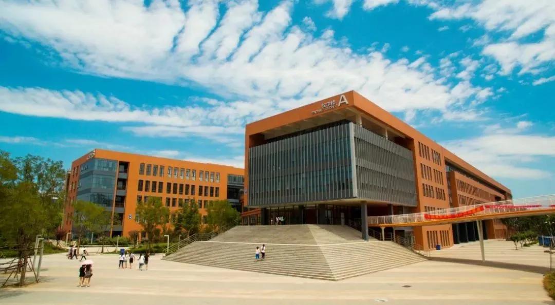 鳳凰傳媒股票行情，逆風(fēng)翱翔，股海航程成就夢(mèng)想之旅