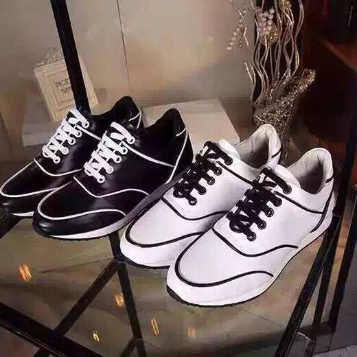 香奈兒新款女鞋圖片，時(shí)尚巔峰之璀璨明珠的絕美風(fēng)采