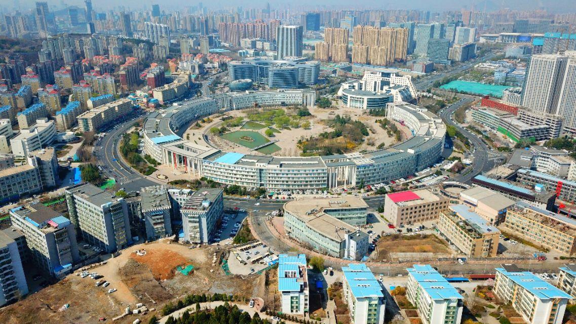 最新濟(jì)南高新區(qū)房價(jià)走勢,最新濟(jì)南高新區(qū)房價(jià)走勢與一家小巷中的獨(dú)特小店探索