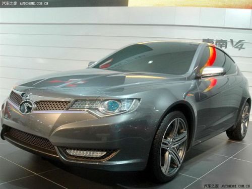 東南V4的神秘面紗揭曉，上市時(shí)間預(yù)測(cè)與小巷深處的獨(dú)特小店探索