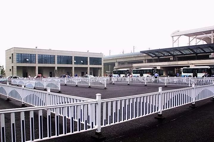 余姚高鐵站停車場的秘密與家的故事，停車費信息及旅途溫馨指南