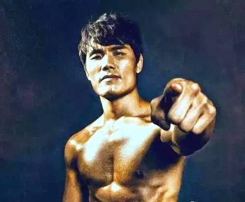 散打方便最新賽事報道，熱血對決，展現(xiàn)實力風采