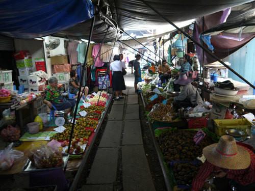 丹嫩沙朵水上市場，科技與生活融合的前沿體驗