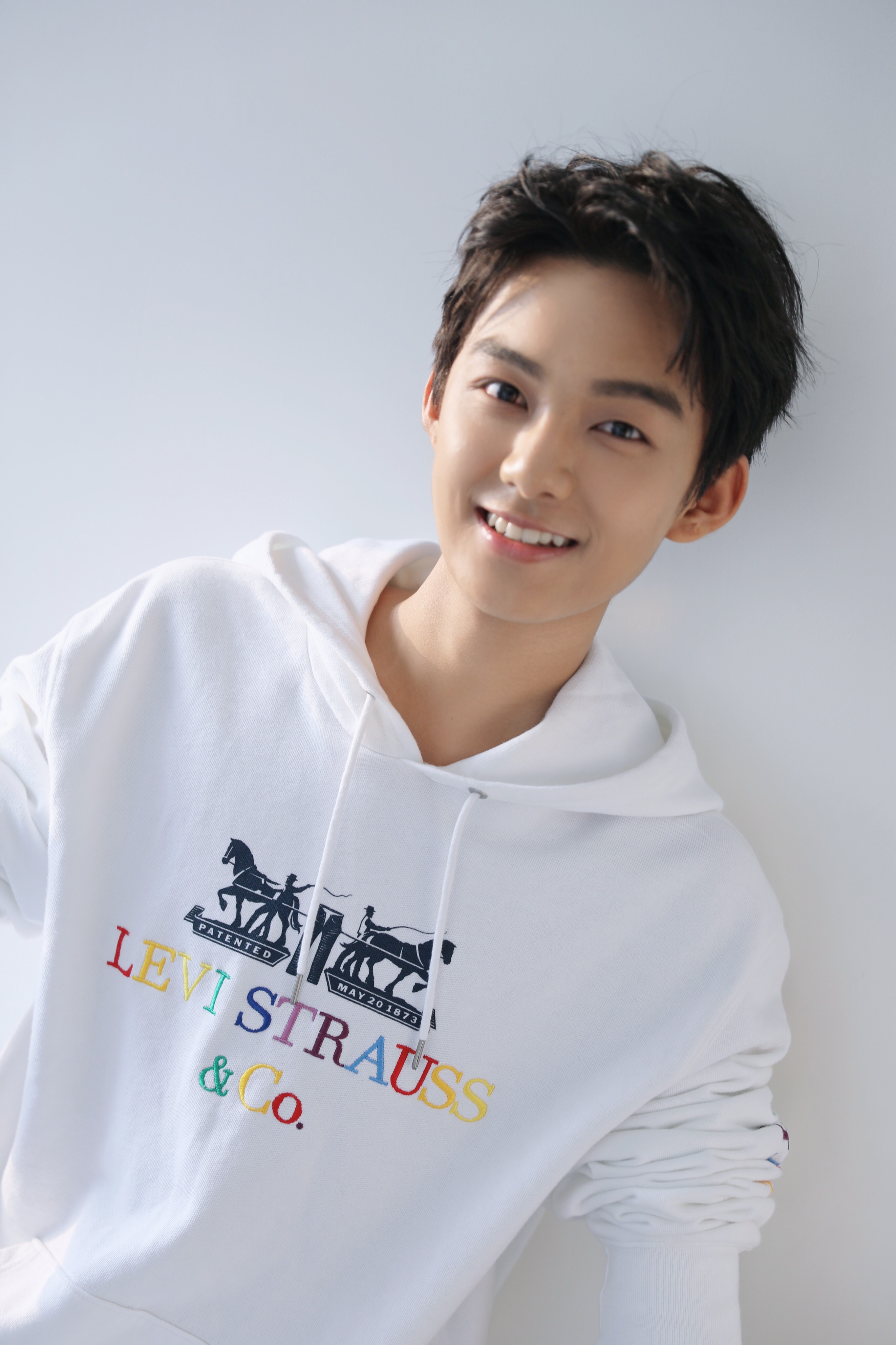 演員黃毅，與自然美景的邂逅與內(nèi)心寧?kù)o之旅