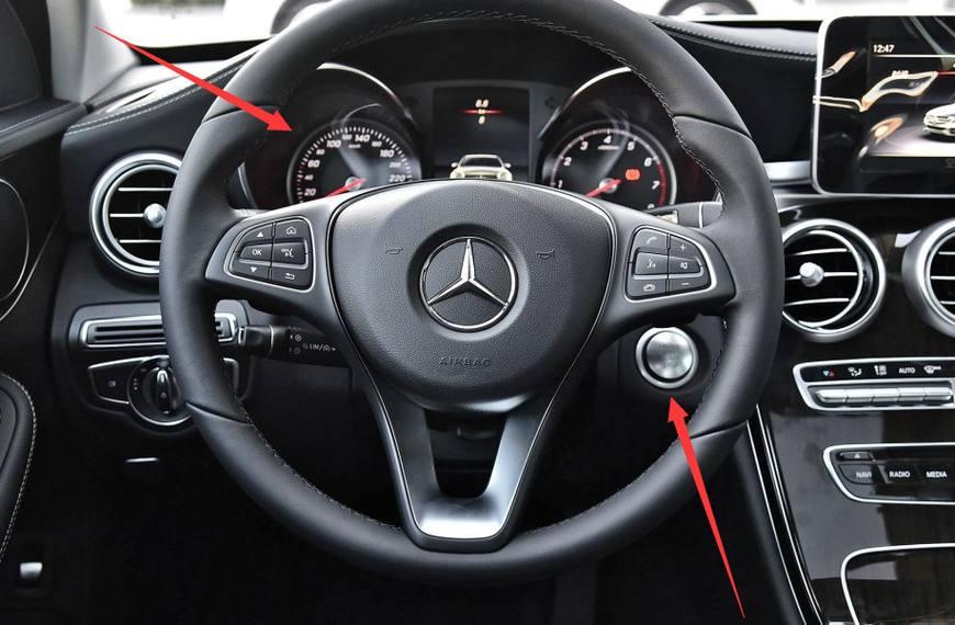 奔馳C200二手車(chē)價(jià)格揭秘，探尋小巷中的隱藏價(jià)值