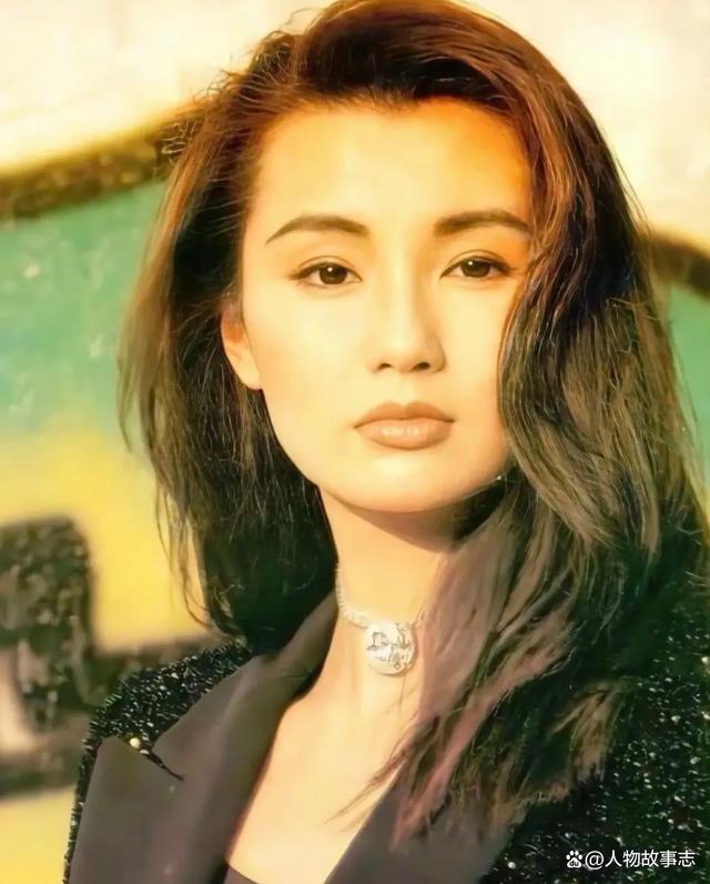 港澳女明星的獨特小巷之旅，繁華背后的隱秘小店揭秘