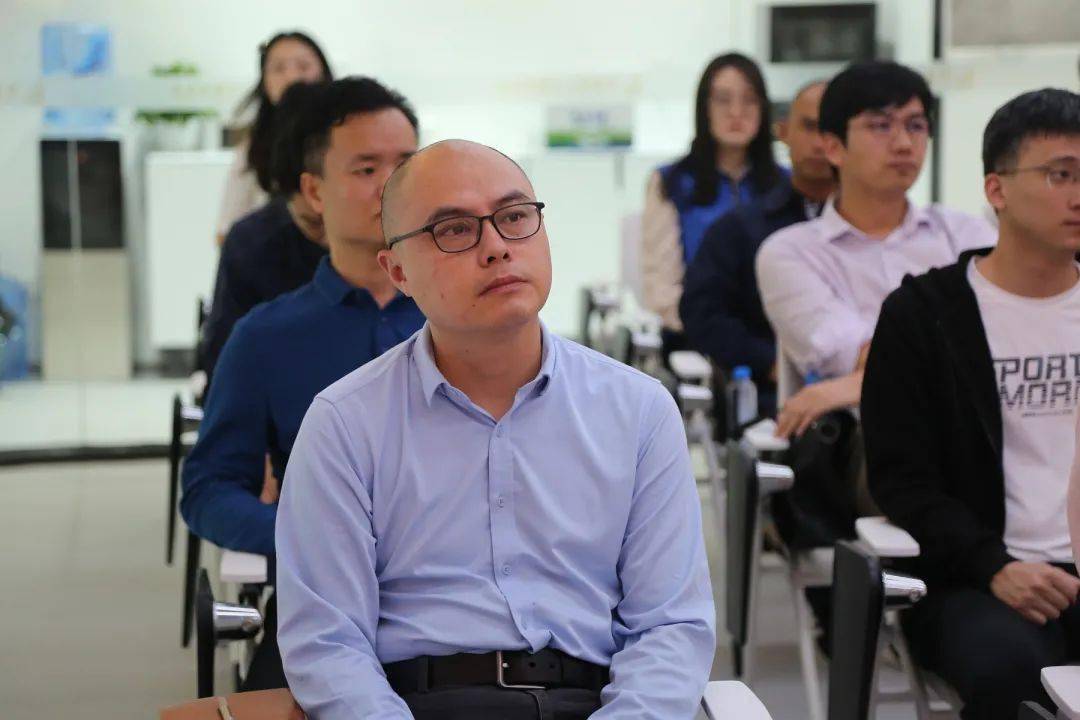 深圳呂銳鋒最新動(dòng)態(tài)揭秘??