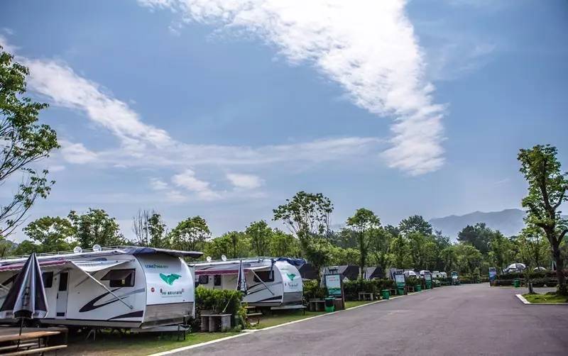 房車露營基地價(jià)格概覽與行情分析