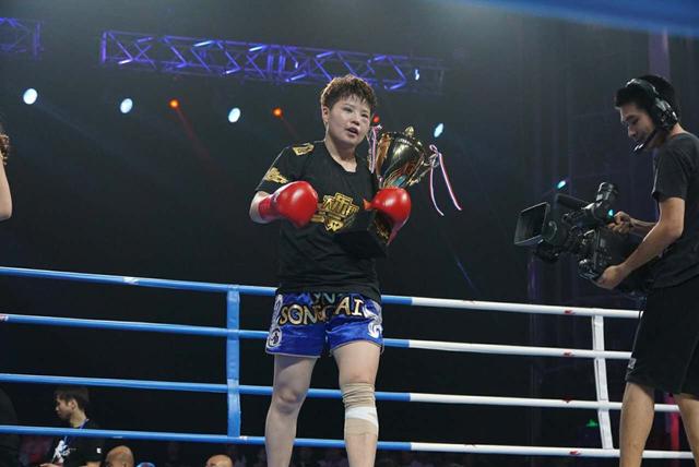 龔艷麗武林風(fēng)比賽最新表現(xiàn)，賽場(chǎng)風(fēng)采與個(gè)人立場(chǎng)影響熱議