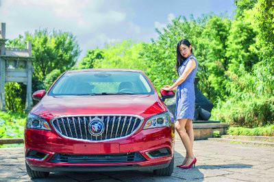 探索隱藏版特色小店，最新君威分體式帶你領(lǐng)略小巷獨(dú)特風(fēng)味